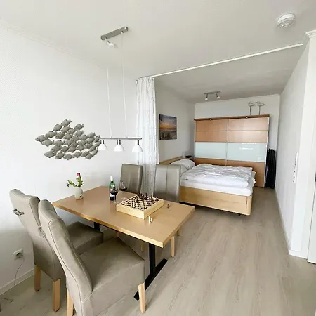 Vier Jahreszeiten 3-83 * Großenbrode